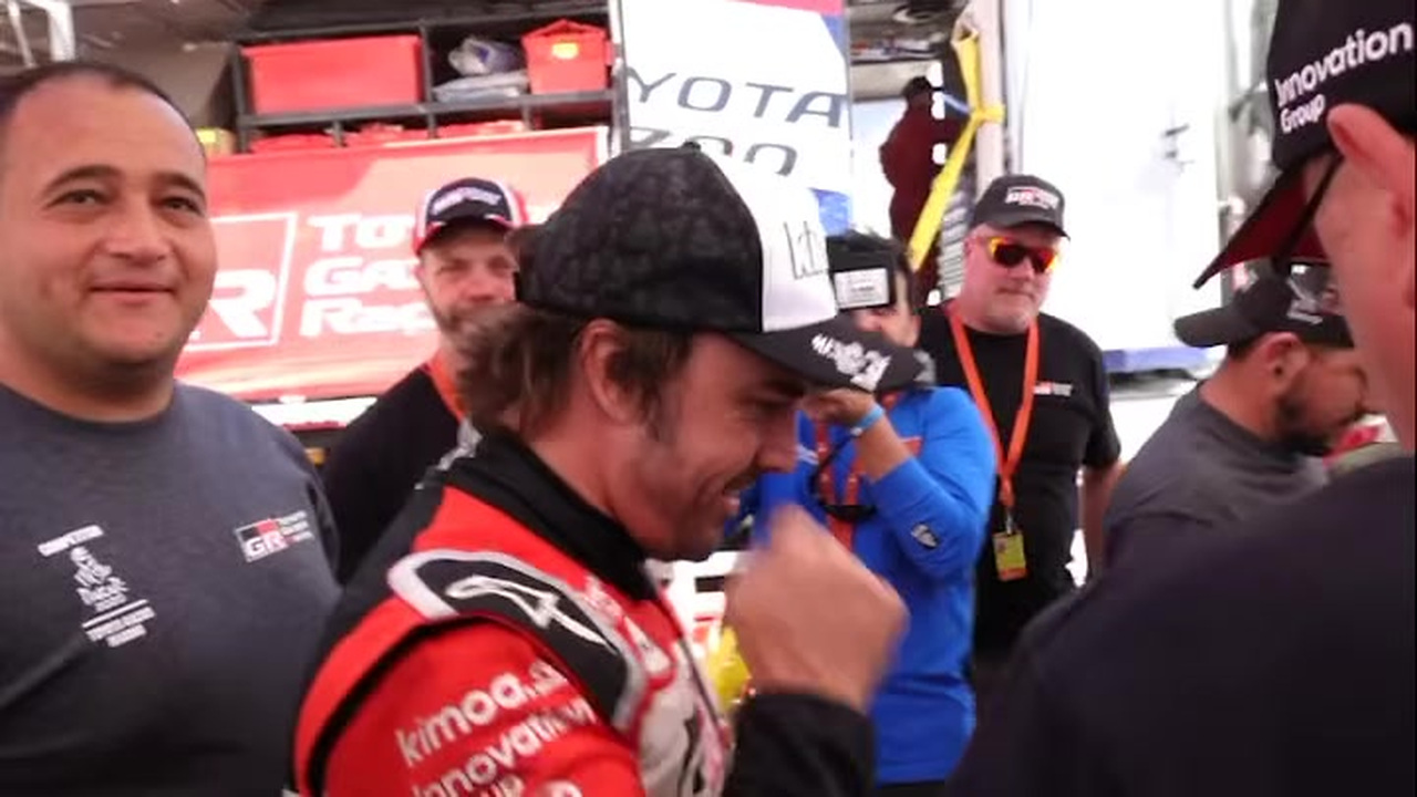 Warren Naudé alongside Fernando Alonso in Toyota Gazoo Racing South Africa footage from Dakar 2020